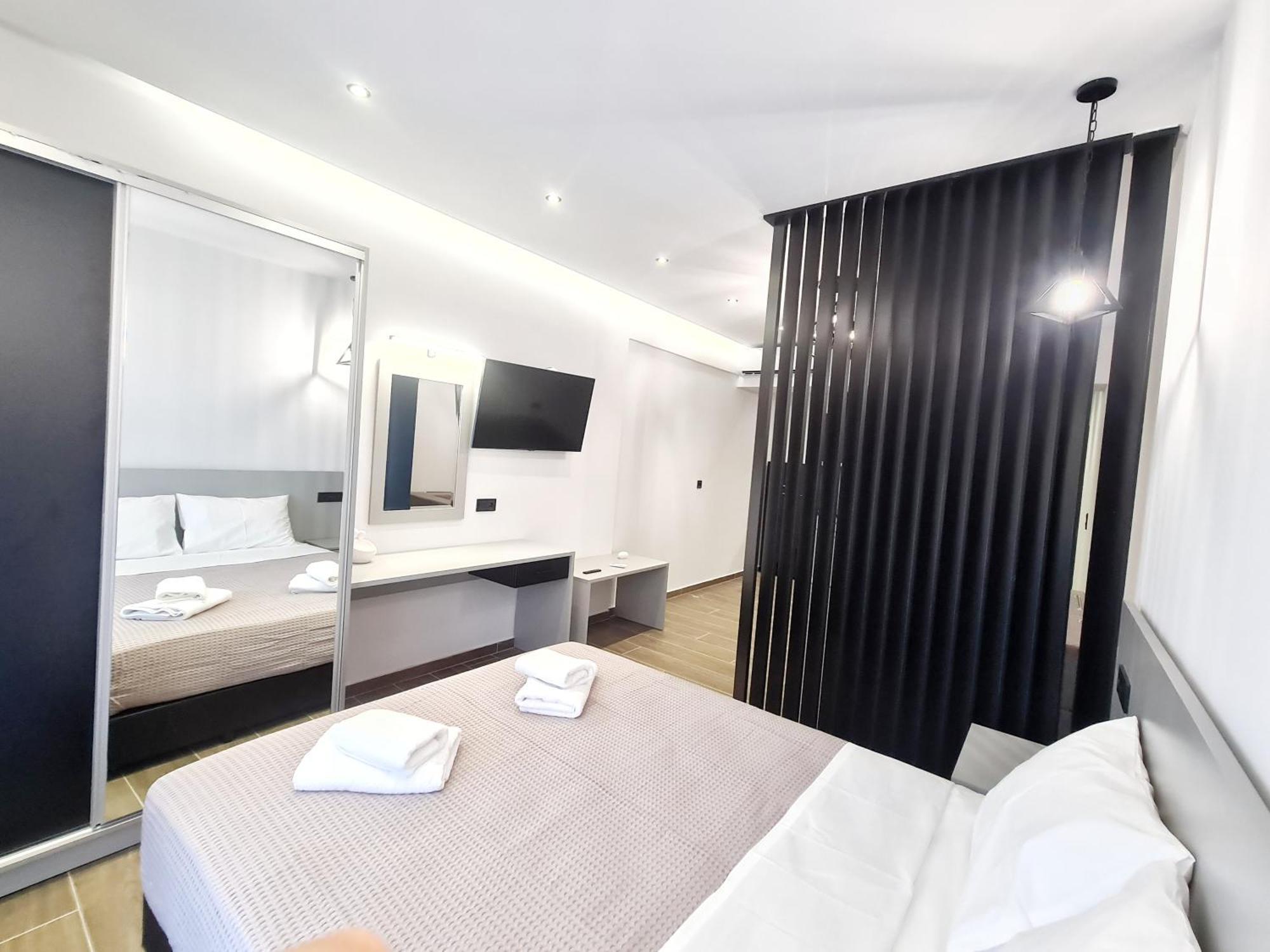 Agnanti-Apartments B Nikíti Eksteriør bilde