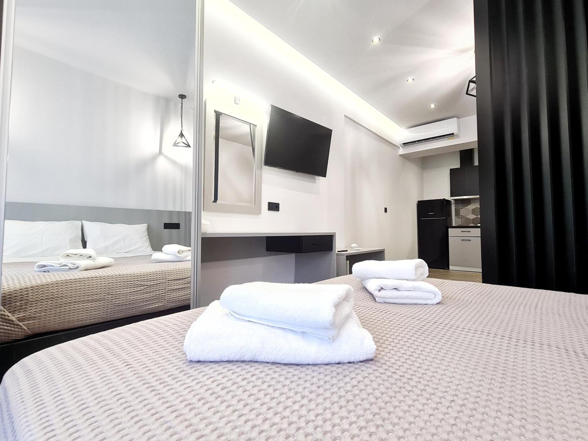 Agnanti-Apartments B Nikíti Eksteriør bilde